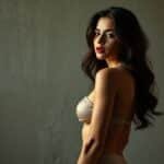 Conto erótico: A vizinha e o conserto proibido