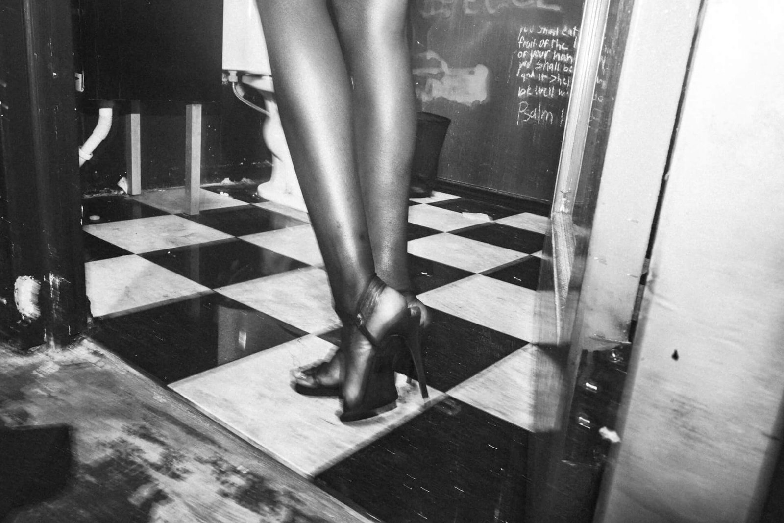 Conto Erotico Femdom–a Licao Da Senhora