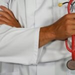 Conto erótico: No médico - O exame particular
