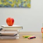 Conto erótico: A professora de química e o aluno dotado: Lição de prazer!
